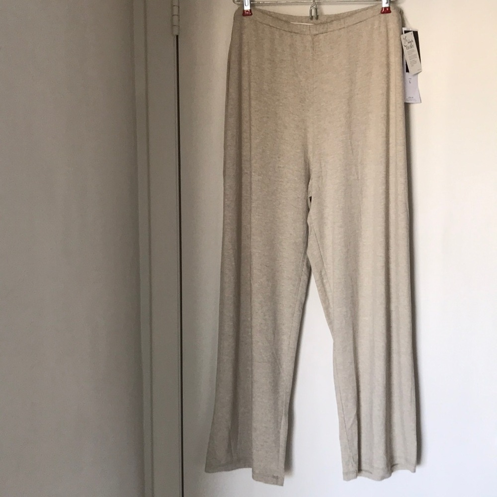 Josephine Chaus stretch pants. Large